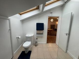 Downlands Barn apartment 1 Bedroom - 2 Futon in Lounge - 4