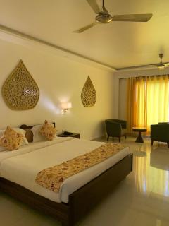 Hotel Heritage Inn A Luxury Retreat in City Center - Jāmb - 7