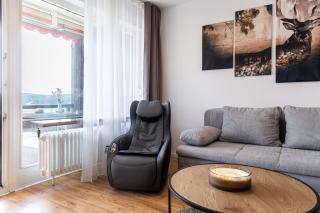 Holiday&Stay, Pool, Massagesessel, 85Zoll TV, Küche - 4