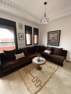 Sunny Corner Apartment - 3