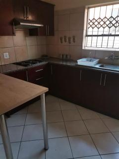 NEMARA Self Catering Lodge - 6