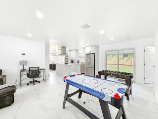 Delray Beach Escape | Near Downtown & Beaches - 6