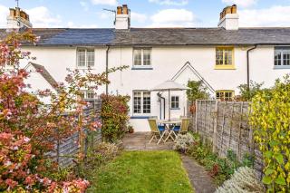 Sula Cottage, West Wittering - 0