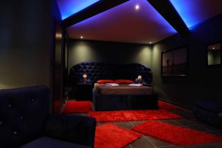 Deluxe Suite 211 - Castle De Paris - 1