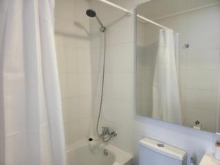 Cozy Stadium Retreat 1BR Nunoa Getaway for 3 - 6