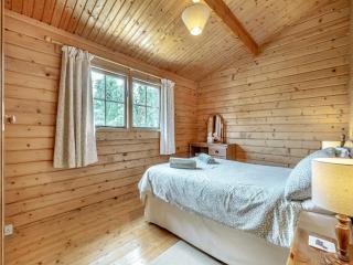 Field Lodge - E4380 - 1