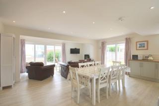 Tofts, East Wittering - 7