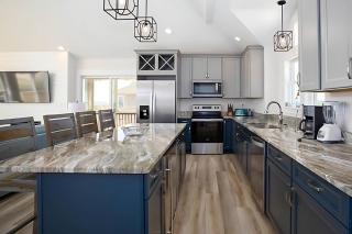 C9004 Seabatical - 4 BR Semi-Oceanfront, Pool & Hot Tub - 4