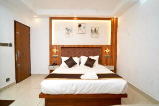 Skyluxe Airport Hotel - 5