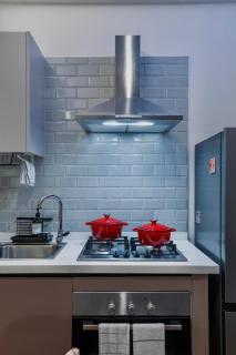 Elegant Wilma Towers Apartment - Golden Sunsets and Ngong Hills View - 9