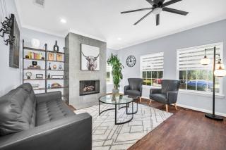 Highland Cottage - Central, Huge Yard HOT TUB - 8