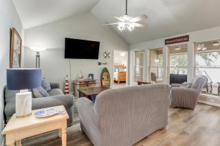 Bring Your Boat! Lakefront Home with Dock in Grove - 6