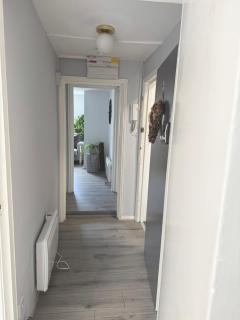 Cosy Central Flat E4 - 6