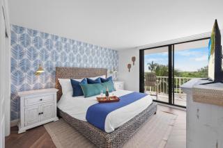 Beachfront condo with two balconies, pool and tennis - 5