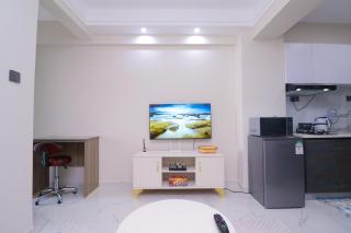 Modern Suite 1BR in Kilimani WIFI,Netflix,Free Parking,Near yaya center - 0