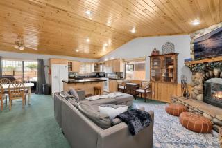 River rock lodge #1953 - 3