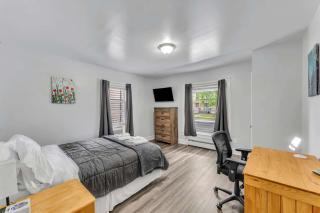 Pitcher's Paradise Apt 1-All Star Baseball Rentals - 2