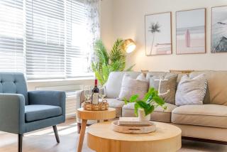 Oceanfront Bliss Cozy 1BR by Beach Free Parking - 0