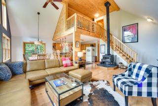 Rustic North Creek Getaway about 4 Mi to Gore Mtn! - 0
