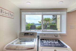 Bremerton Waterfront Cottage - 7
