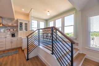 C7020 Shore-ly Blessed. Pool, Hot Tub, Ocean Views, Pets Allowed! - 1