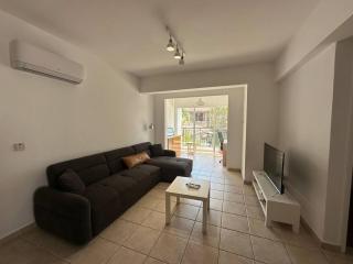 Spacious City Center - Suite 203 - 9