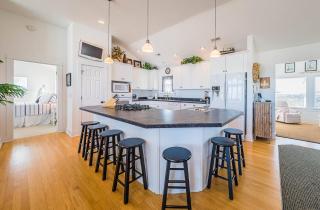D2115 Shorehaven Too - Ocean Views, Rec Room, Convenient Beach Access! - 7