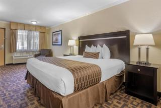 Best Western PLUS Inn of Hayward - Hayward - 1