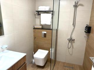 Sea View 1BR in Maryah Vista near Cleveland - 5