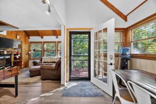 Mountain Escape with Games & Stargazing cabin - 4