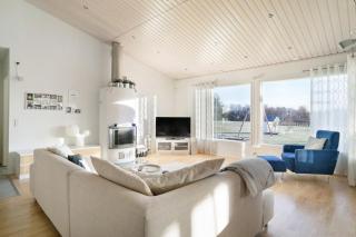 Arctic Harmony Home - 5