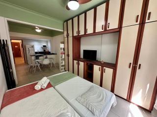 Silent Retreat Steps from the Beach - 9