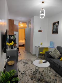 Qash Homes - 0