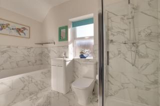 Cyril’s - Ellinbrook Apartments - 6
