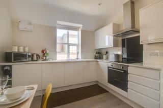 Cyril’s - Ellinbrook Apartments - 5