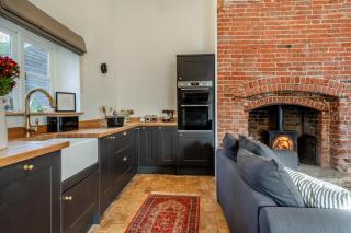 Bessingham Mews - 3