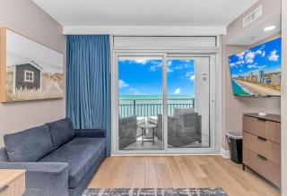 Direct Ocean Front Studio Newly Renovated - 8