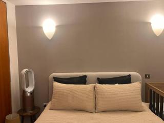 Skyline Luxury in Canary Wharf - 8