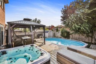 Luxe 4BR Retreat w Heated Pool Hot Tub and BBQ - 9