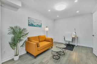 Luxe 4BR Retreat w Heated Pool Hot Tub and BBQ - 5