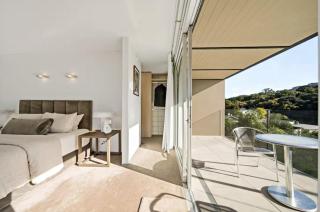 The Gibraltar House by Homello Luxury Private Parnell Estate w Hot Tub Movie Room and Views - 3