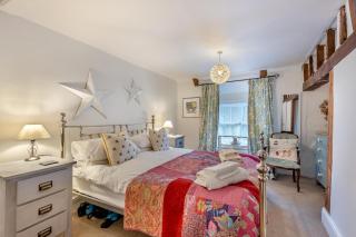 Poets Corner - Holt - Holt - 5