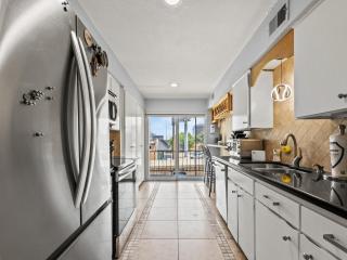 Spacious Preston Hollow Condo - 0