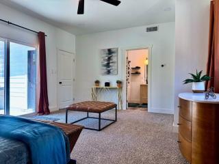 Pool Remodeled 4 Bedroom Carmichael Home - 0