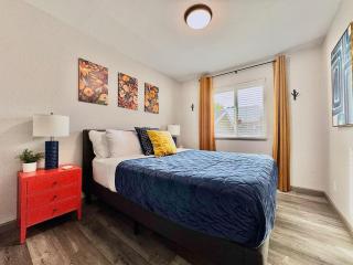 Central Midtown Apt-Secure Parking-Walk to Target - 2