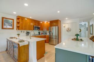 Modern Creekside Home 9 Mi to Downtown Denver - 2