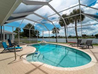 Family Lake front Getaway Heated Pool Dock - 0