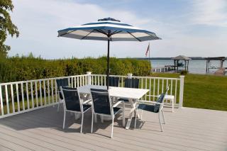 Katies Cottage Lakefront Stay with Hot Tub and Kayaks - 6