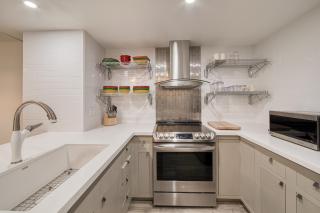River Run # 15 by Tahoe Getaways - 2 BR w Private Balcony, River Views & Shuttle - 2