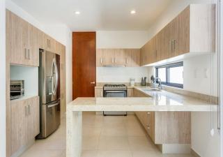 NEW Palmara Home with Pool and Paddle Court Gated - 9